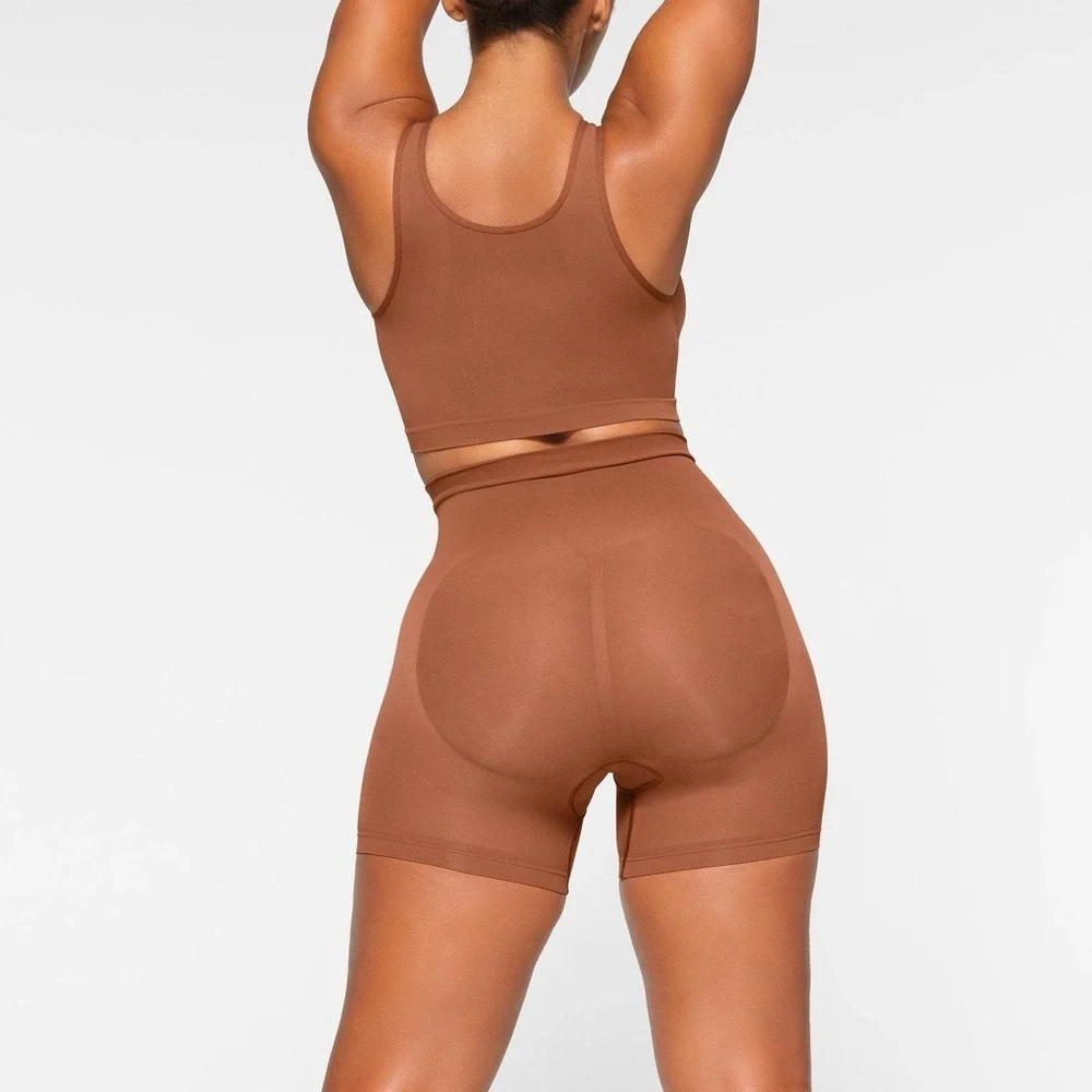 SKIMS SEAMLESS SCULPT SCOOP PLUNGE BRALETTE ESPRESSO XXS $38‎ - Picture 6 of 6